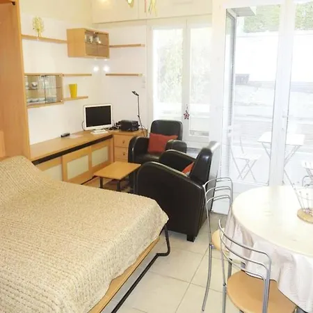 Studio For 2 People